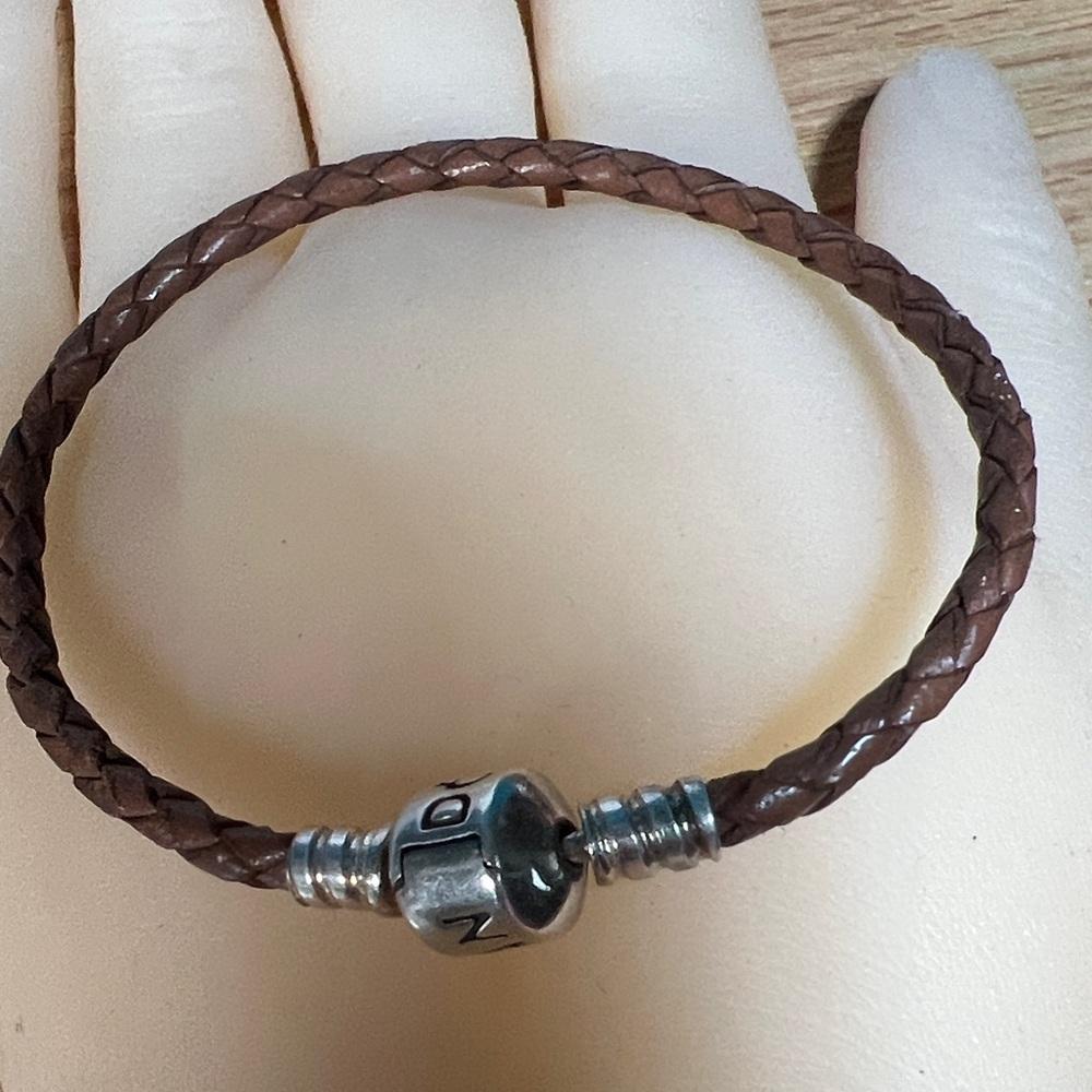 Pandora Leather Bracelet with Silver Clasp - Picture 6 of 7
